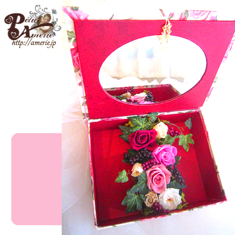 プリザーブドフラワー　クイーンローズのミラーBOX