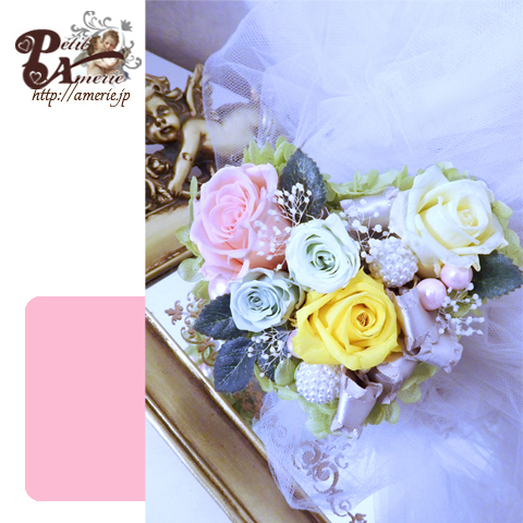 プリザーブドフラワー　ローズいっぱいのハートアレンジ