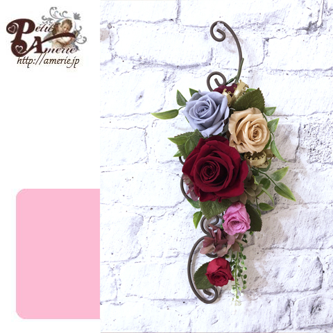 プリザーブドフラワー　ローズ溢れるアイアンの壁掛け